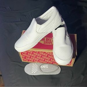 Vans Slip On White Leather Sneakers, 8.5 Men, Pre-Owned, Very Good Condition